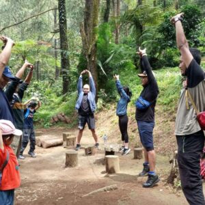 Family Camp Adventure trekking di puncak bogor megamendung camp area